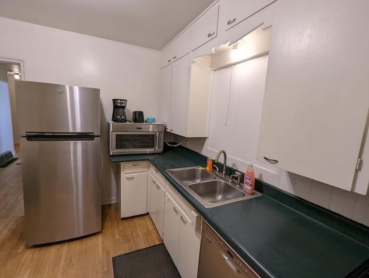 Amazing 2Br Home - Steps To Unm North Campus Albuquerque Exteriör bild